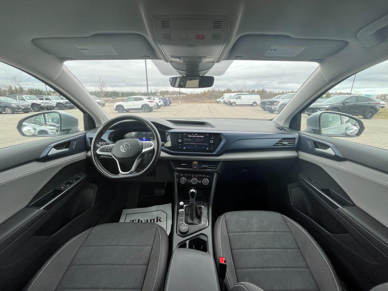2024 Volkswagen Taos Comfortline 4Motion Photo
