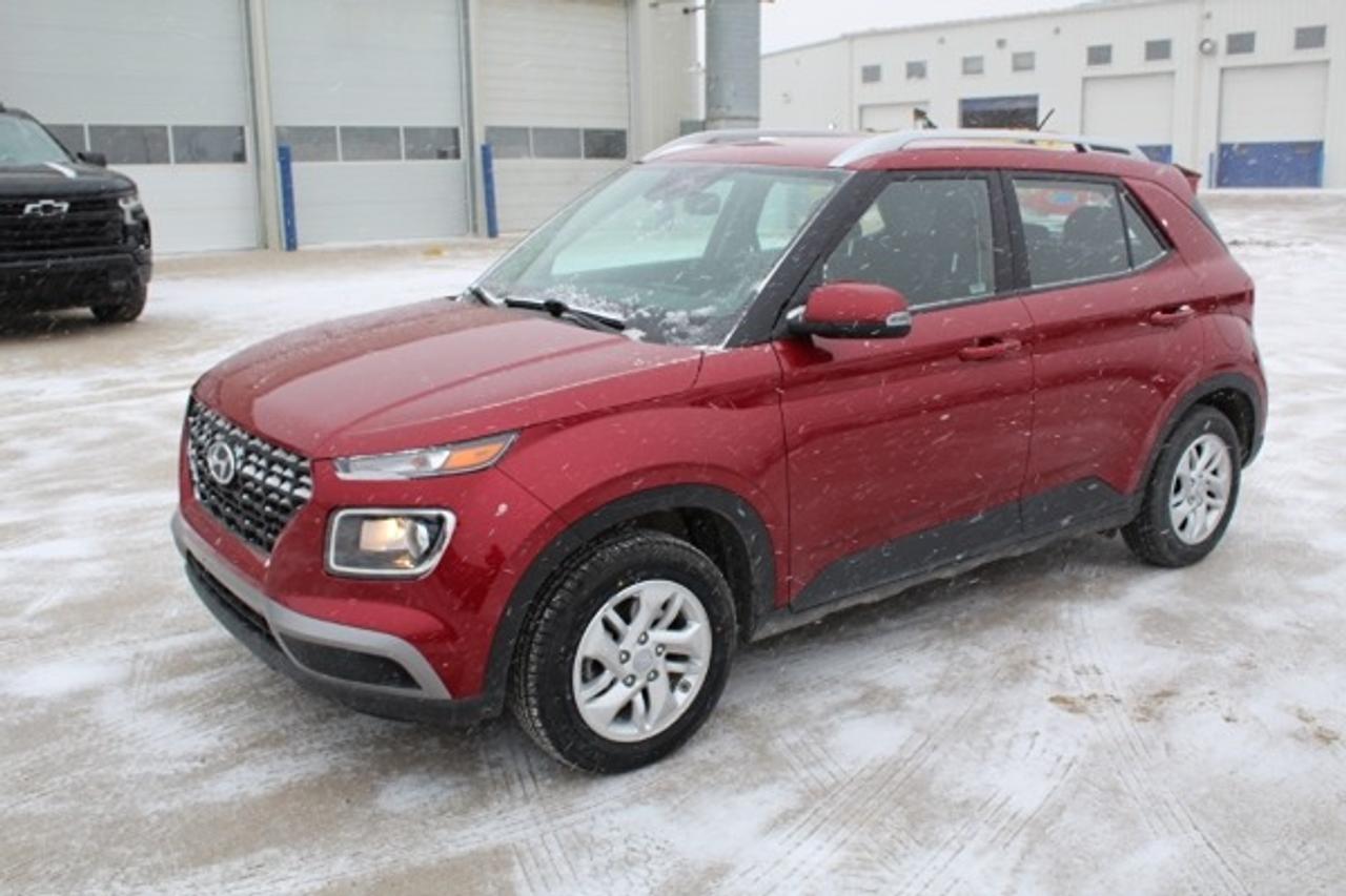 2024 Hyundai Venue Preferred IVT w/Htd cloth, BUC - Photo #1