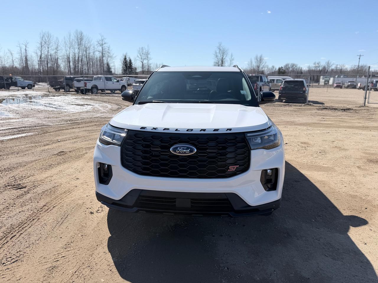 2026 Ford Explorer ST Photo2