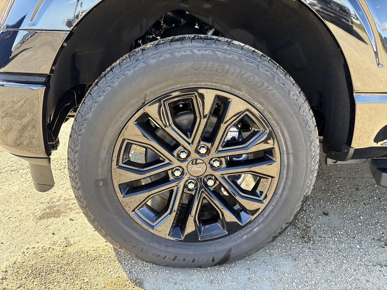 2026 Ford F-150 LARIAT 5.5' Box 501A Photo2