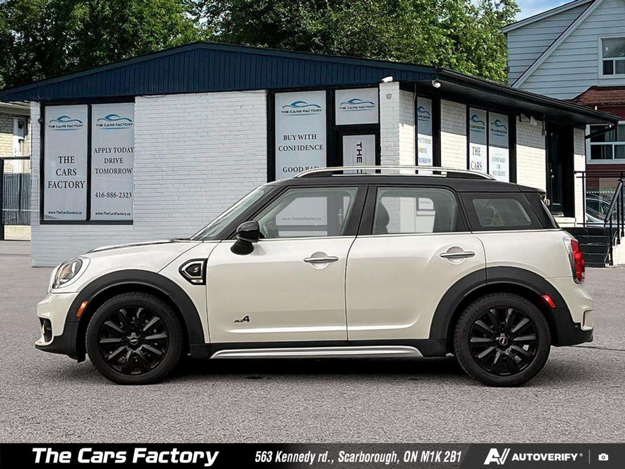2018 MINI Cooper Countryman S ALL4 Apple CarPlay / Camera / Loaded! Photo2