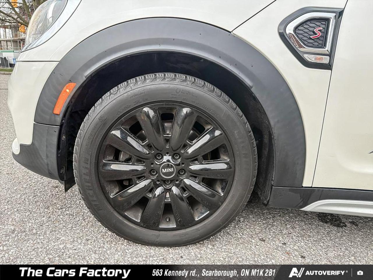 2018 MINI Cooper Countryman S ALL4 Apple CarPlay / Camera / Loaded! Photo