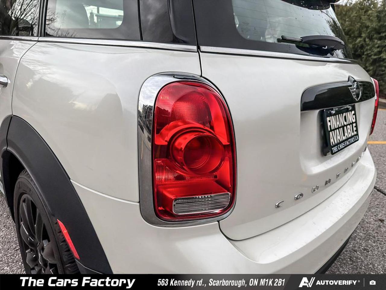 2018 MINI Cooper Countryman S ALL4 Apple CarPlay / Camera / Loaded! Photo