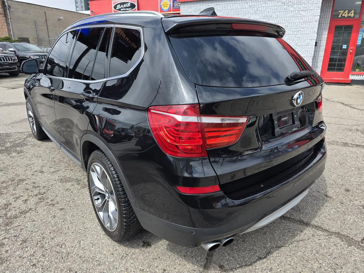 2015 BMW X3 xDrive28i AWD Photo