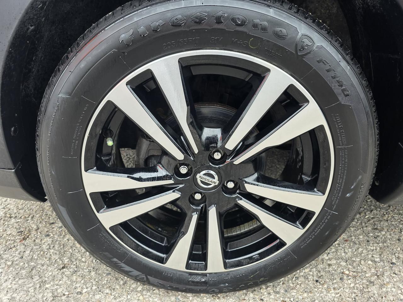 2019 Nissan Kicks SV Photo