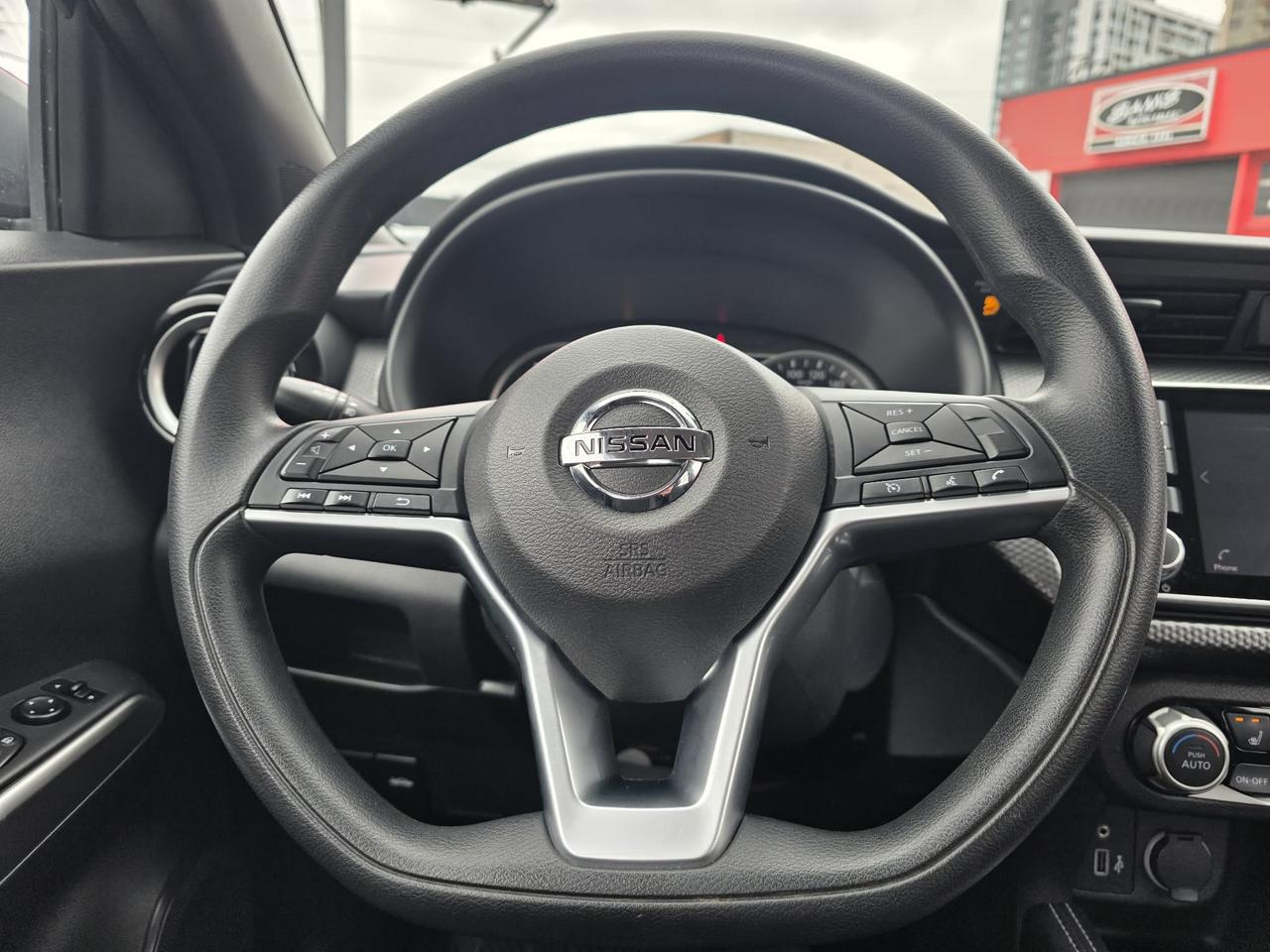 2019 Nissan Kicks SV Photo