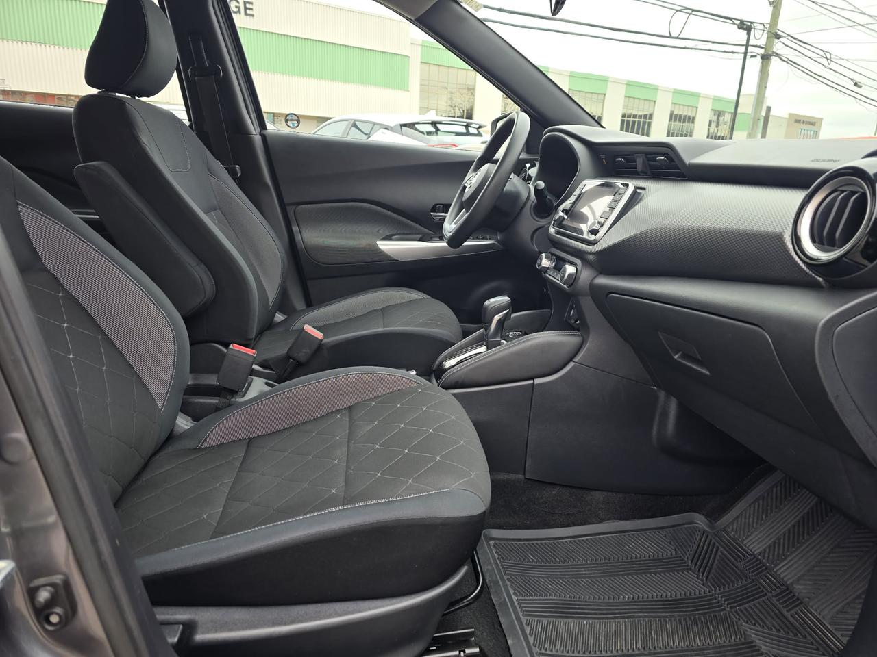 2019 Nissan Kicks SV Photo