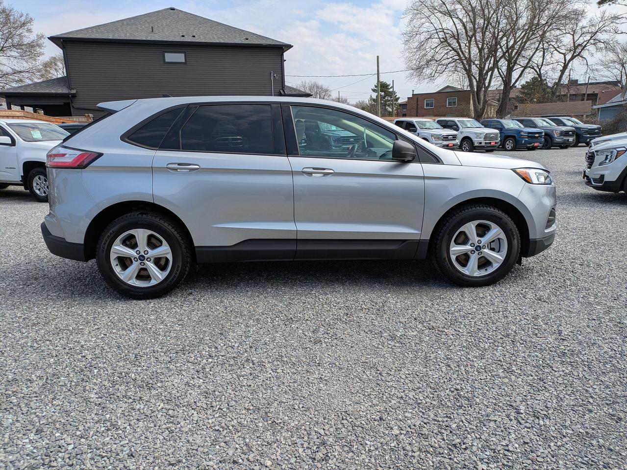 2022 Ford Edge SE AWD Photo