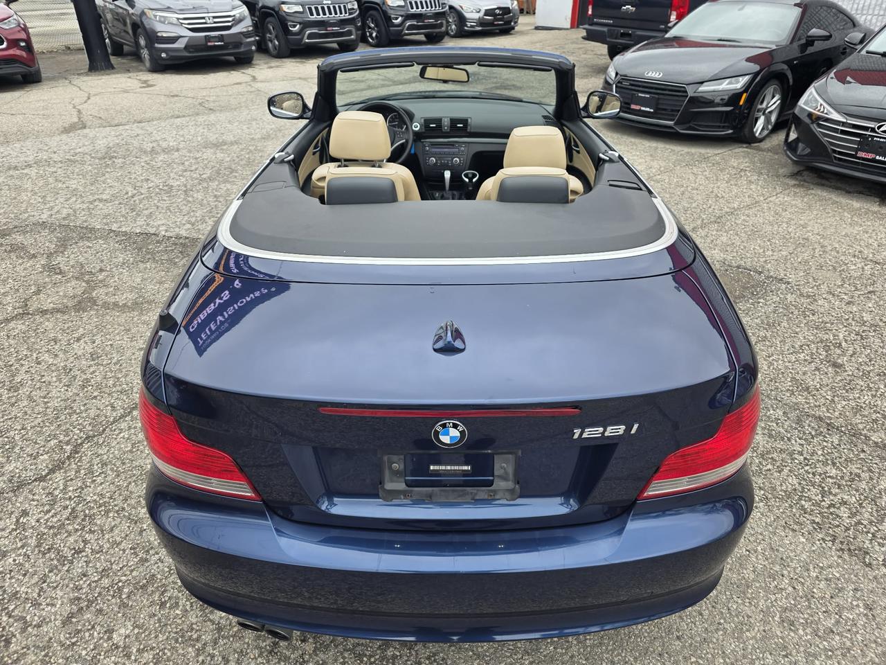 2011 BMW 1 Series 128i Convertible Photo4