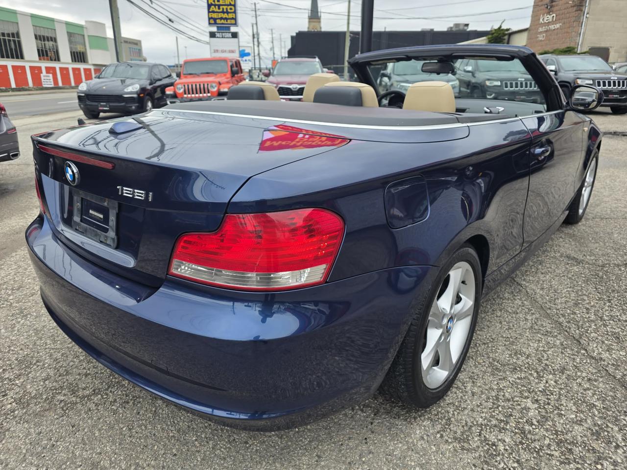 2011 BMW 1 Series 128i Convertible Photo