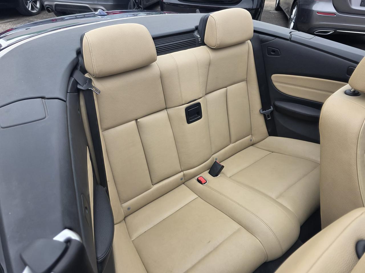 2011 BMW 1 Series 128i Convertible Photo