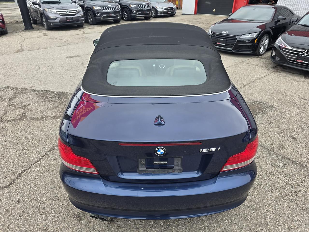 2011 BMW 1 Series 128i Convertible Photo