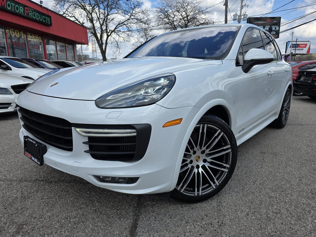 2016 Porsche Cayenne GTS AWD Photo1