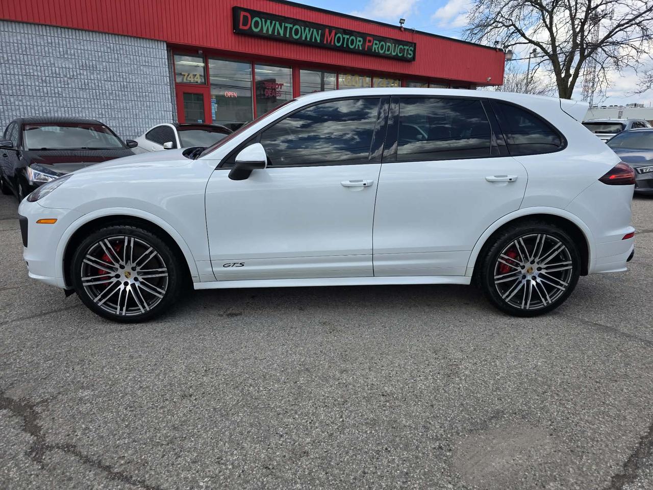 2016 Porsche Cayenne GTS AWD Photo