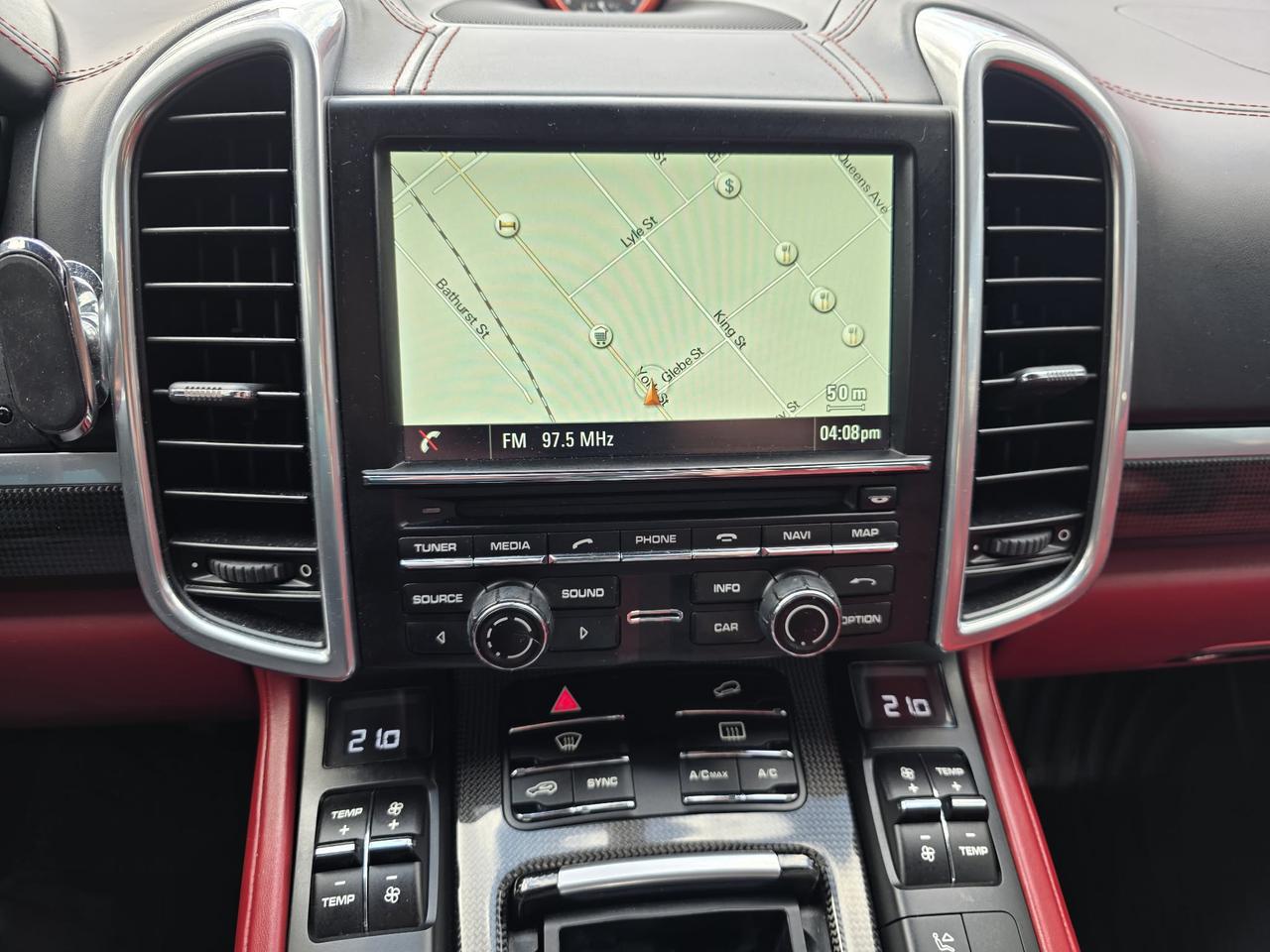 2016 Porsche Cayenne GTS AWD Photo