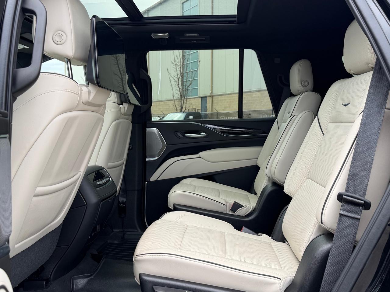 2021 Cadillac Escalade Sport 600 **CLEAN CARFAX** Photo