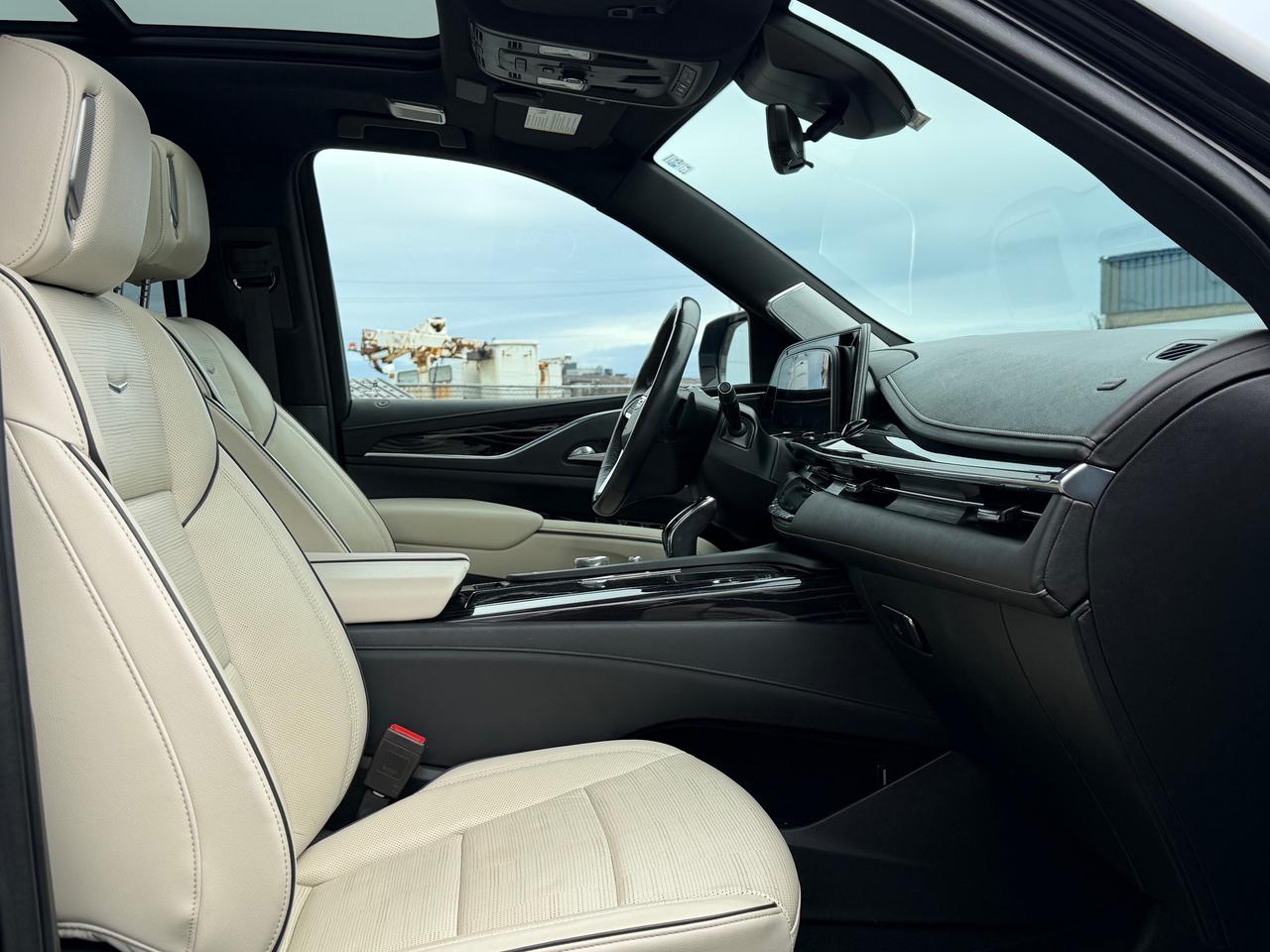 2021 Cadillac Escalade Sport 600 **CLEAN CARFAX** Photo