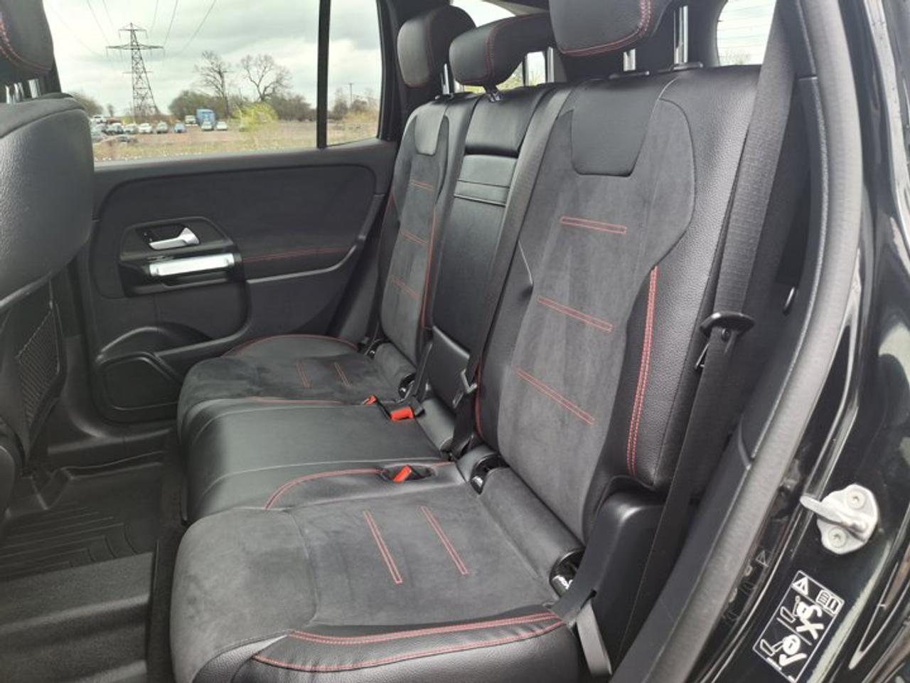 2023 Mercedes-Benz G-Class GLB 250 AWD | Nav | HUD | 360 Camera | Leather/Suede | Sunroof | AMG Wheels | and More ! Photo