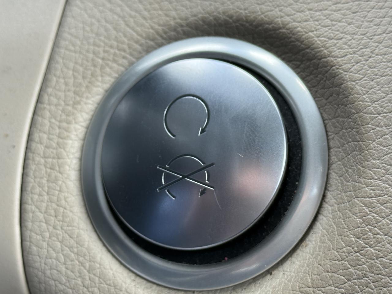 2018 Mercedes-Benz GLC-Class GLC 300 Photo