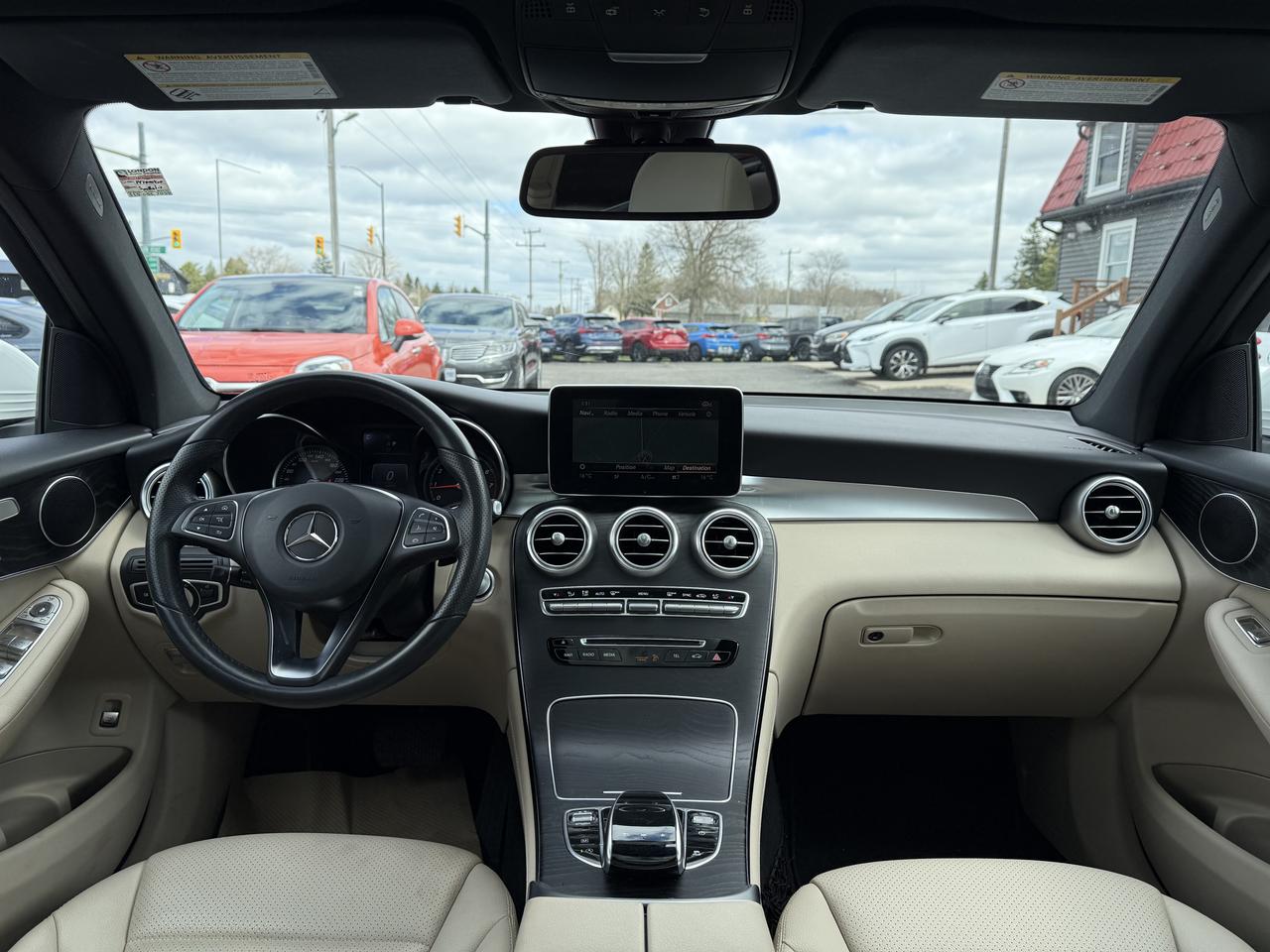 2018 Mercedes-Benz GLC-Class GLC 300 Photo