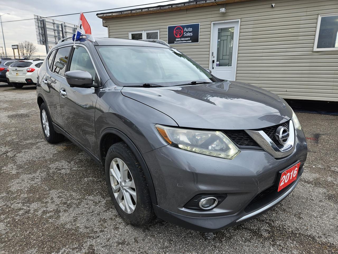 Used 2016 Nissan Rogue AWD 4dr SV for sale in Newcastle, ON