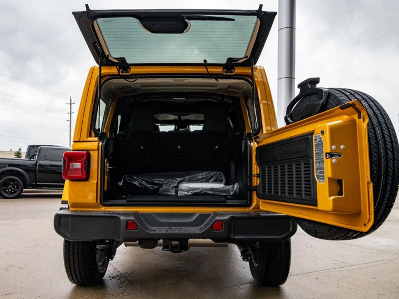 2026 Jeep Wrangler Sahara Photo