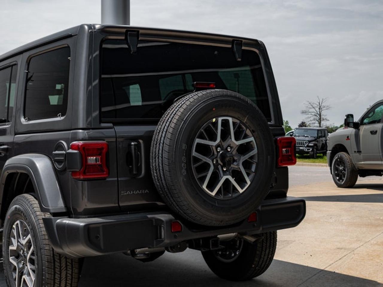 2026 Jeep Wrangler Sahara Photo