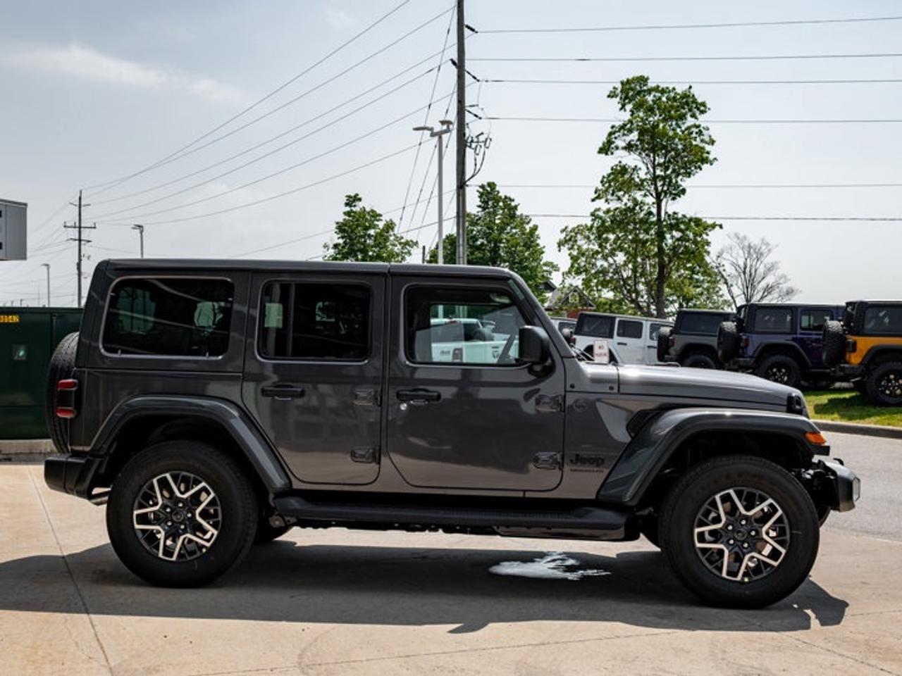 2026 Jeep Wrangler Sahara Photo