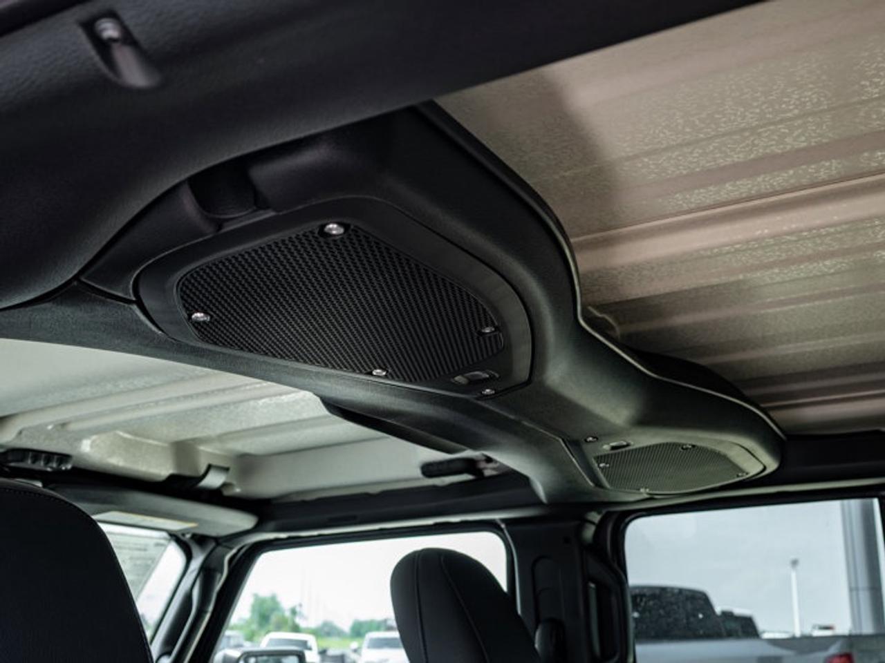 2026 Jeep Wrangler Sahara Photo