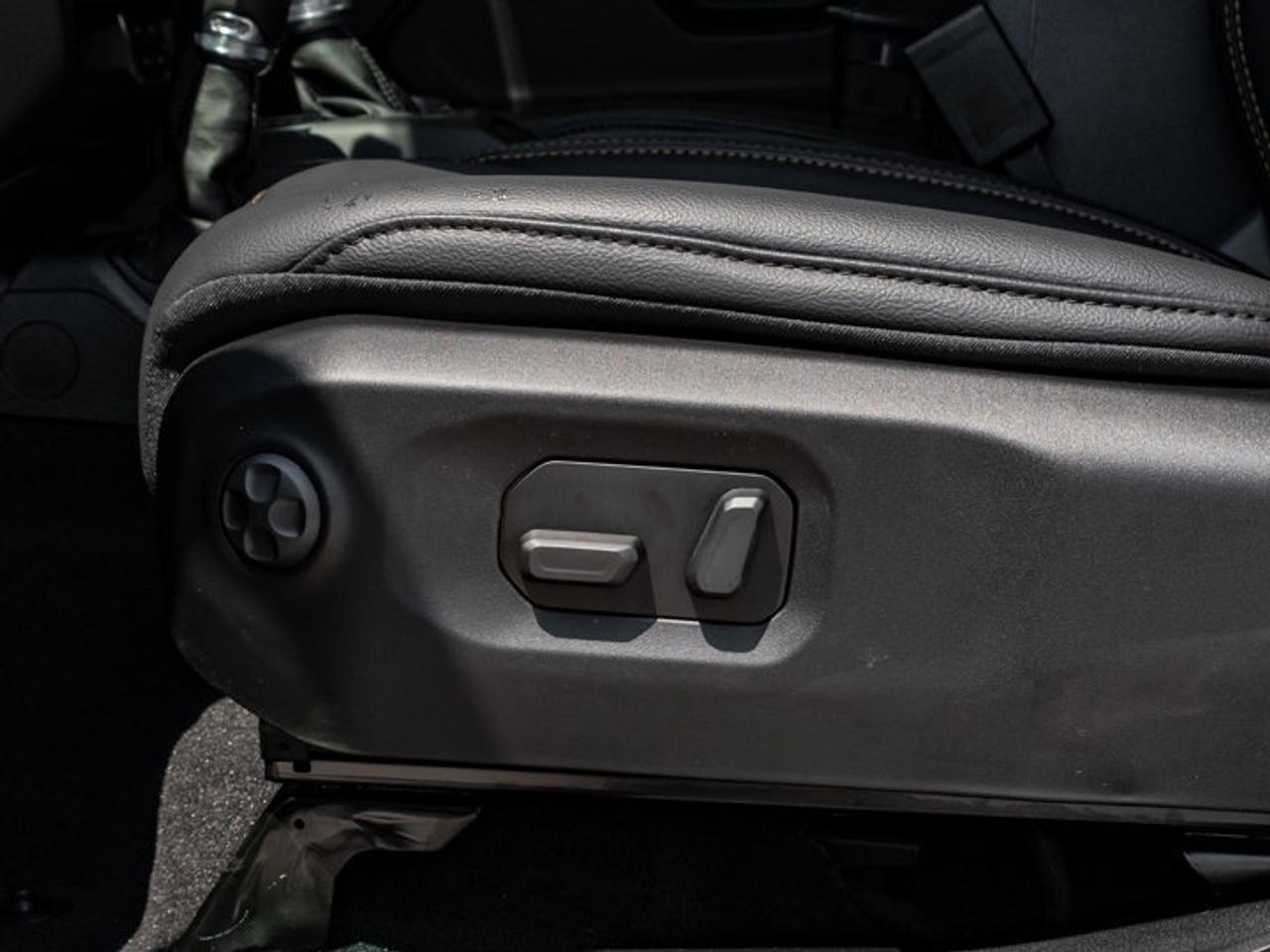 2026 Jeep Wrangler Sahara Photo