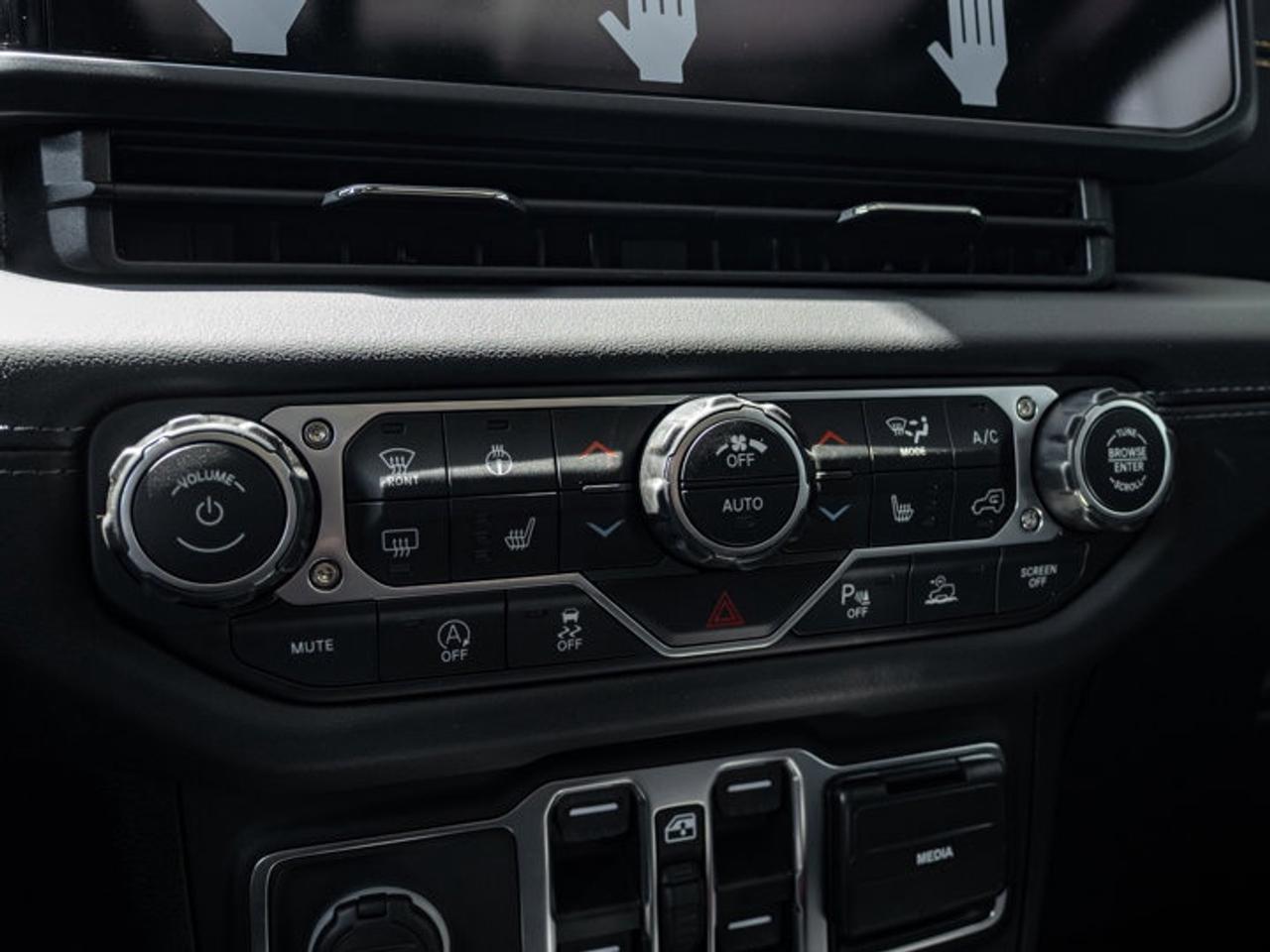 2026 Jeep Wrangler Sahara Photo