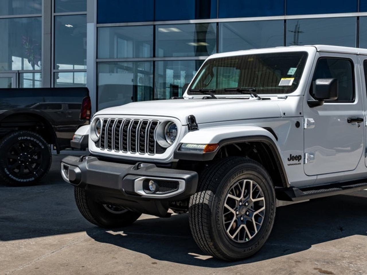 2026 Jeep Wrangler Sahara Photo