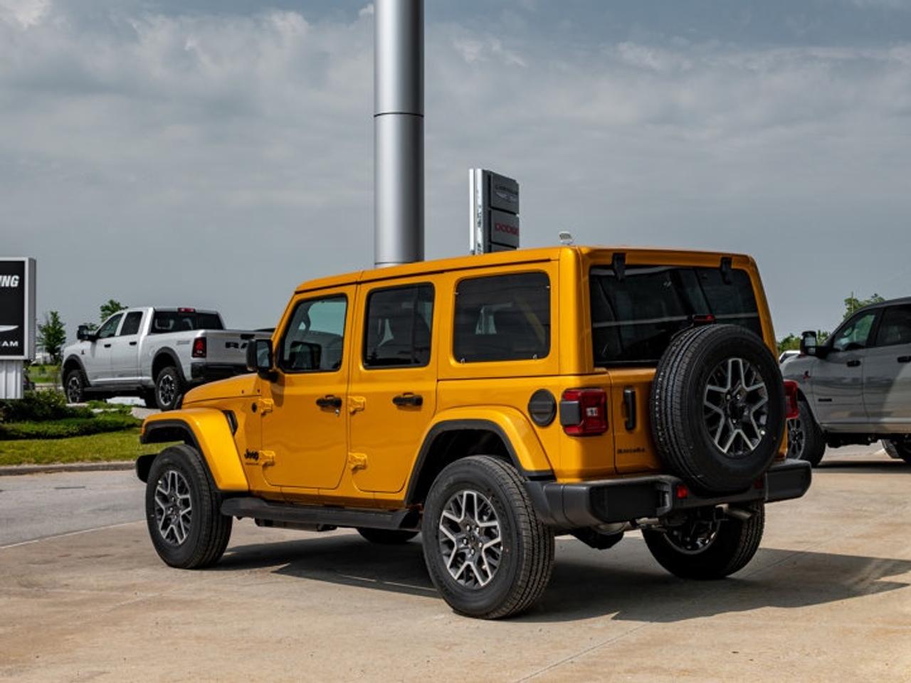 2026 Jeep Wrangler Sahara Photo