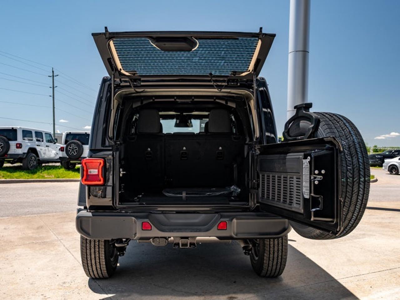 2026 Jeep Wrangler Sahara Photo