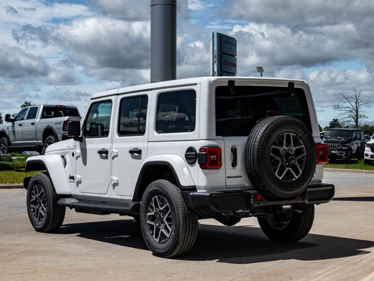 2026 Jeep Wrangler Sahara Photo