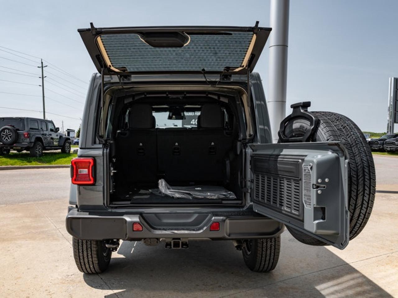 2026 Jeep Wrangler Sahara Photo
