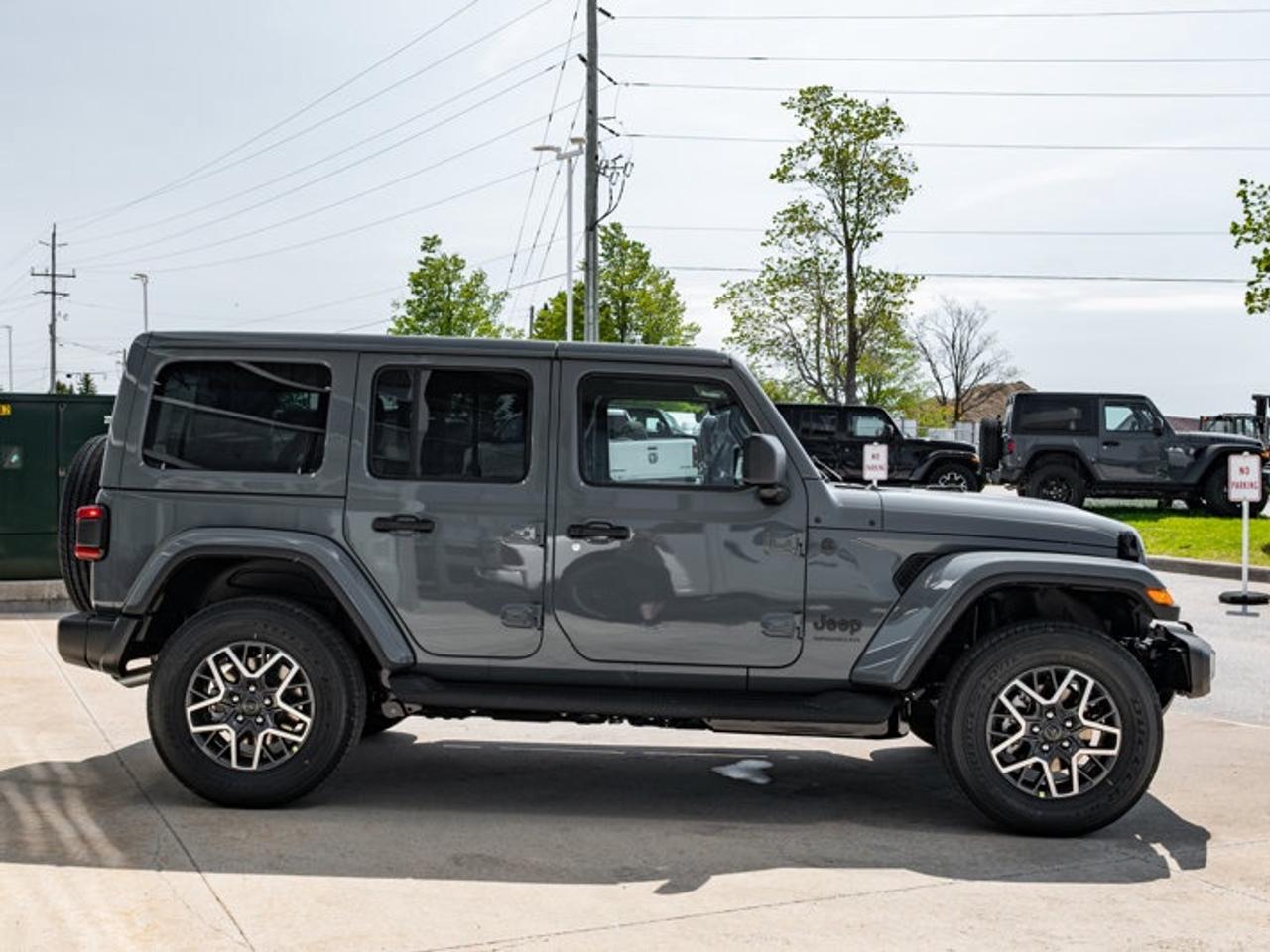 2026 Jeep Wrangler Sahara Photo