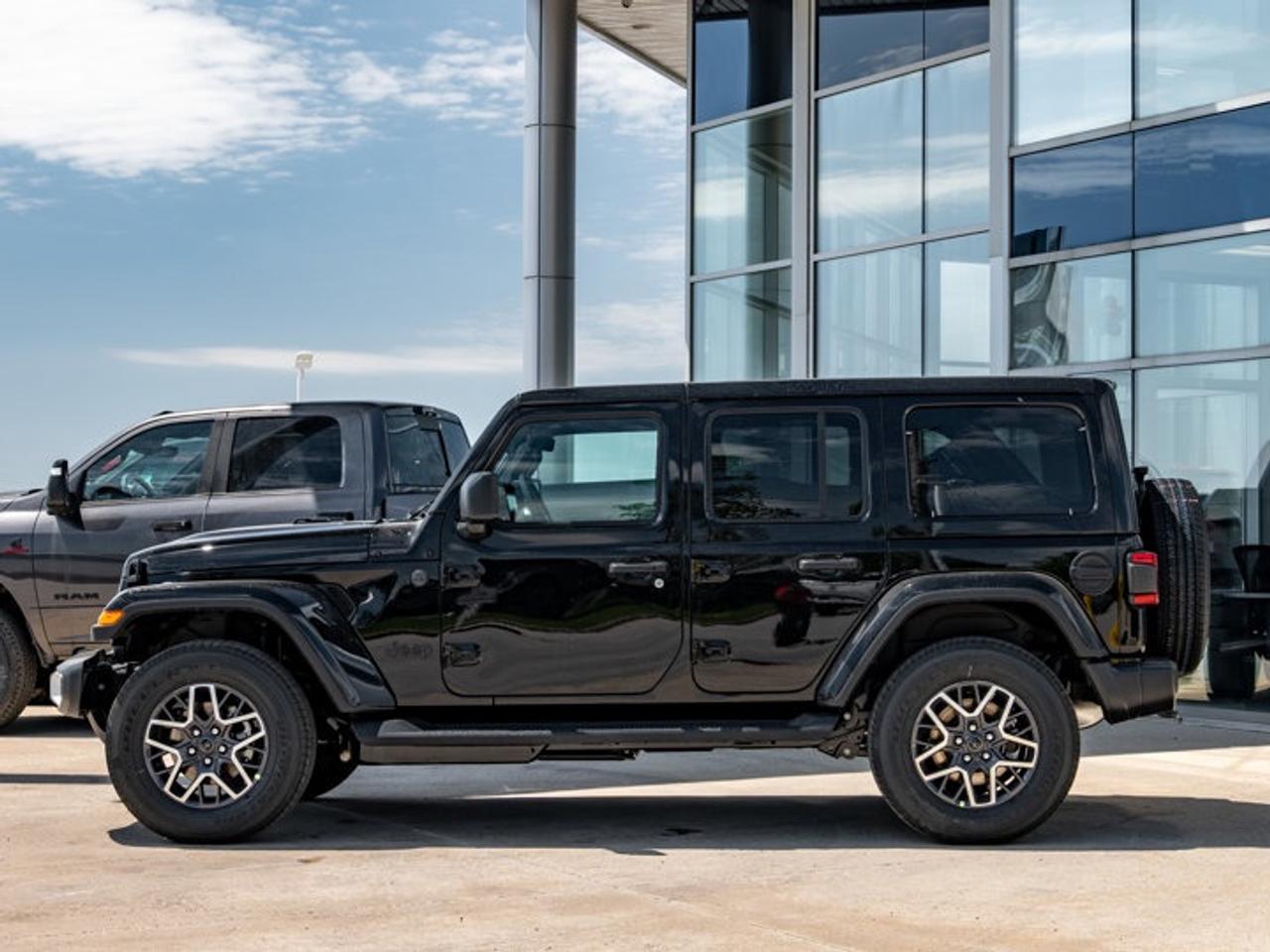 2026 Jeep Wrangler Sahara Photo
