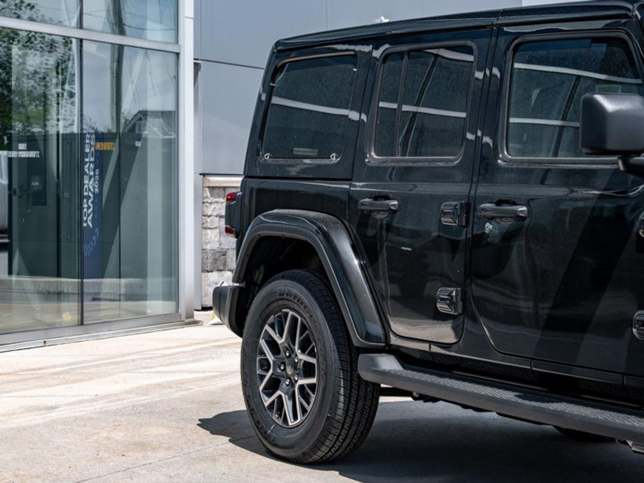 2026 Jeep Wrangler Sahara Photo
