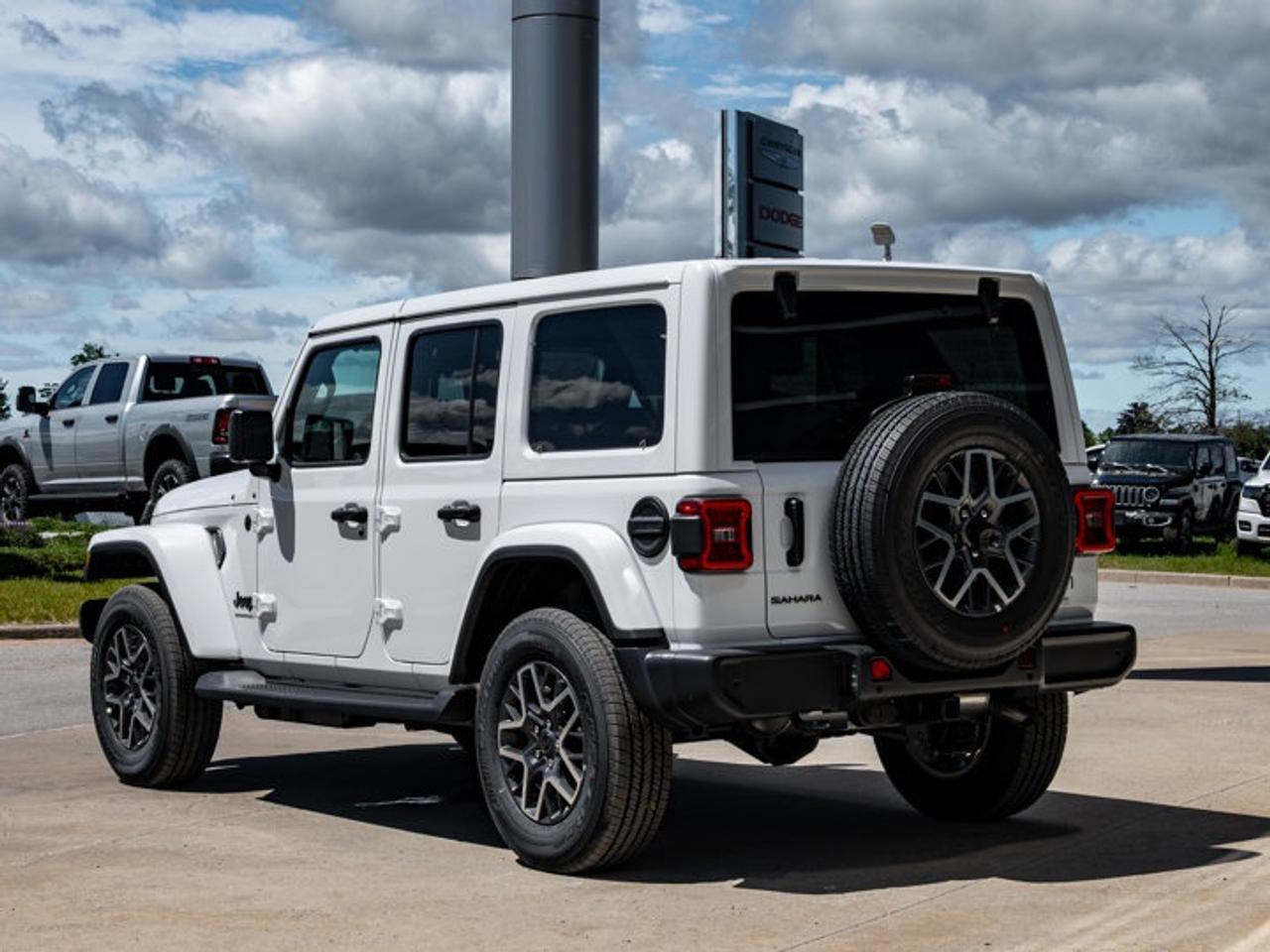 2026 Jeep Wrangler Sahara Photo