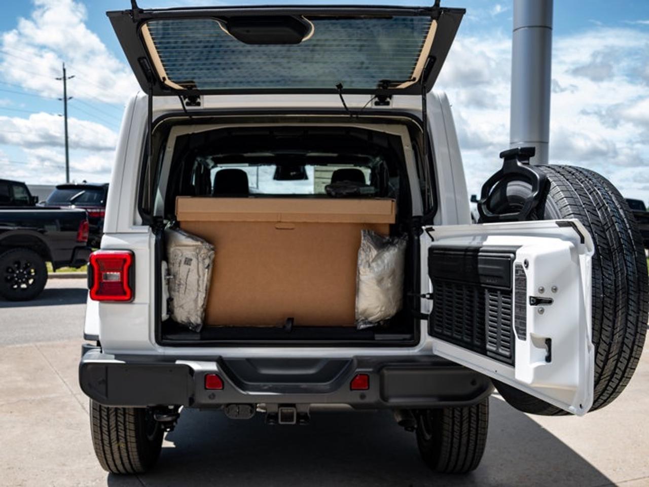 2026 Jeep Wrangler Sahara Photo