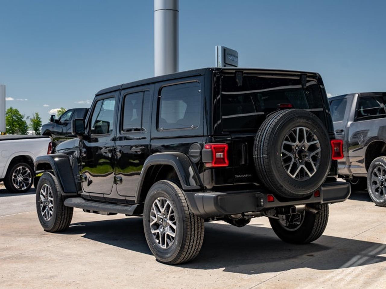 2026 Jeep Wrangler Sahara Photo