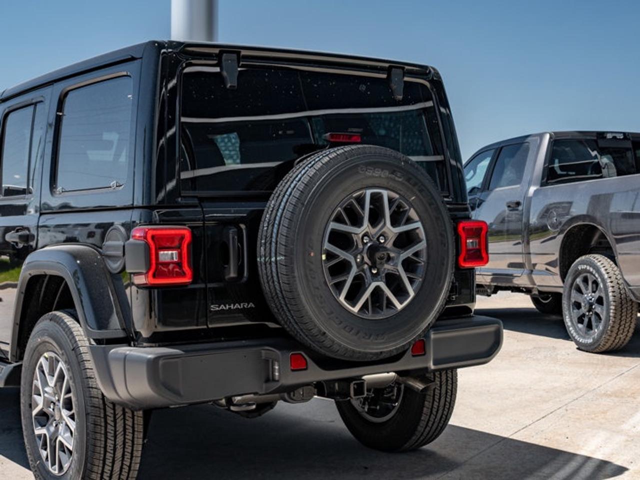 2026 Jeep Wrangler Sahara Photo