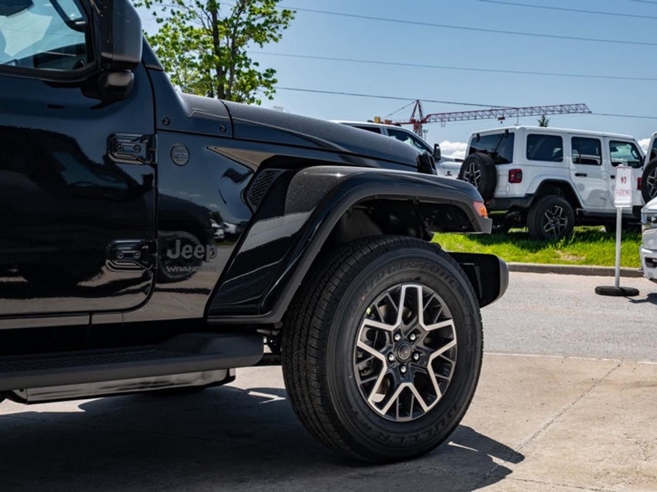 2026 Jeep Wrangler Sahara Photo