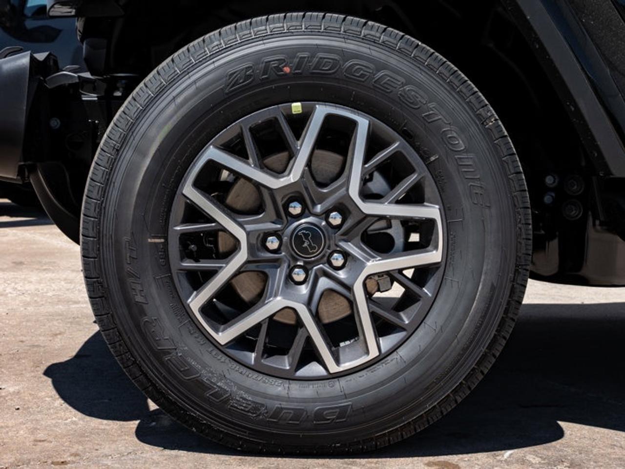 2026 Jeep Wrangler Sahara Photo