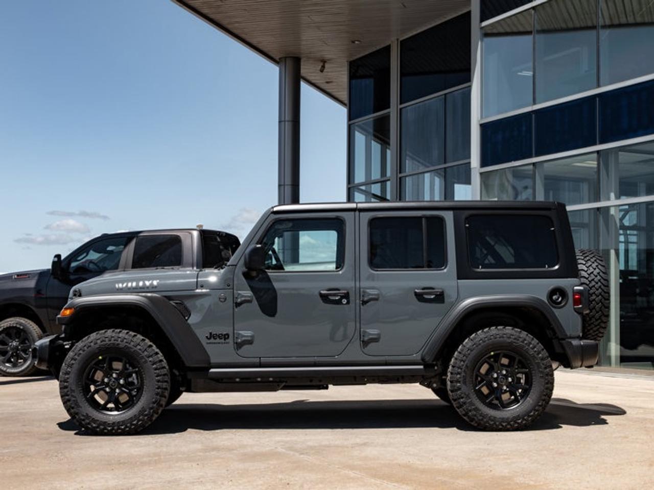 2026 Jeep Wrangler Willys Photo4