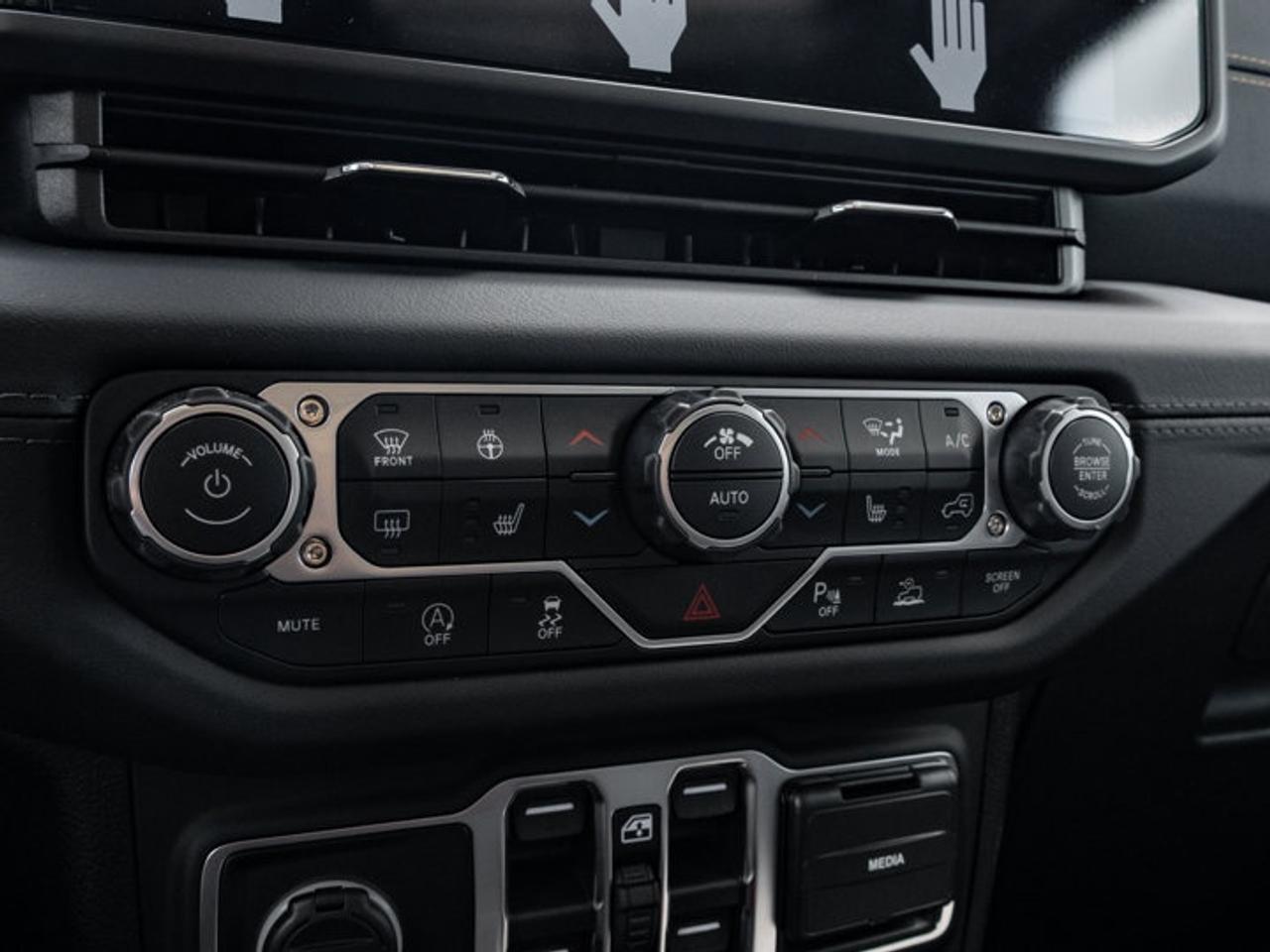 2026 Jeep Wrangler Sahara Photo