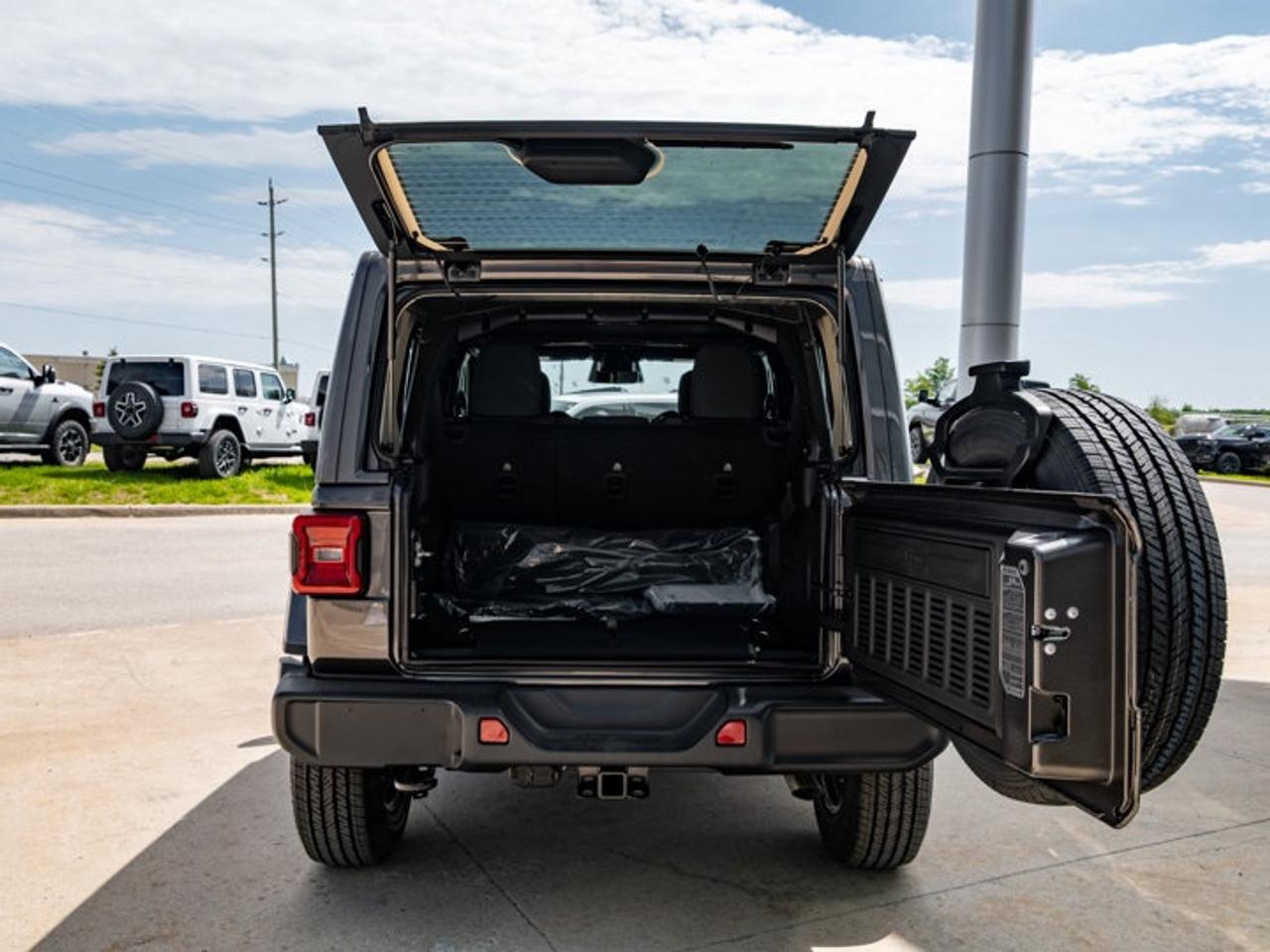 2026 Jeep Wrangler Sahara Photo