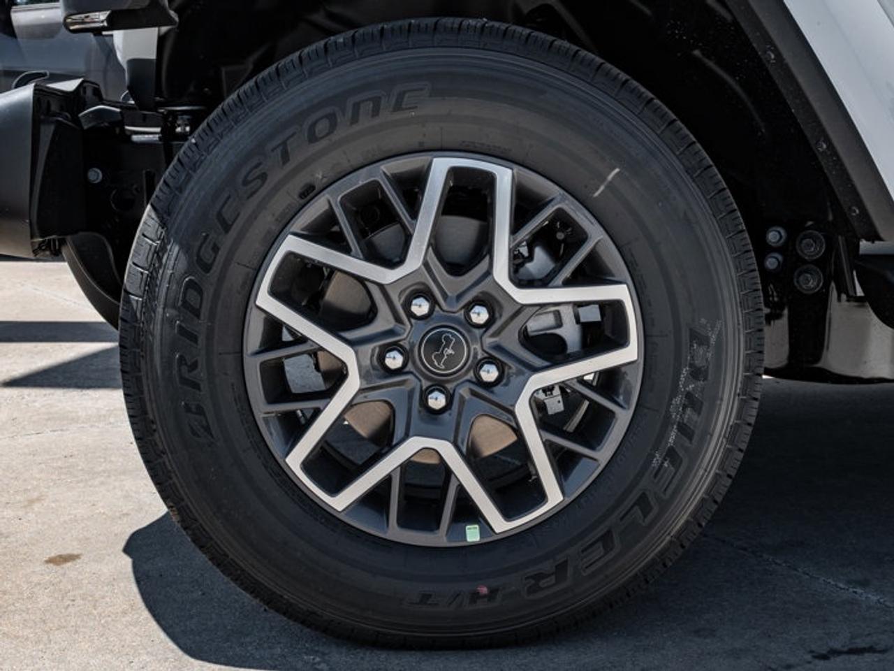 2026 Jeep Wrangler Sahara Photo