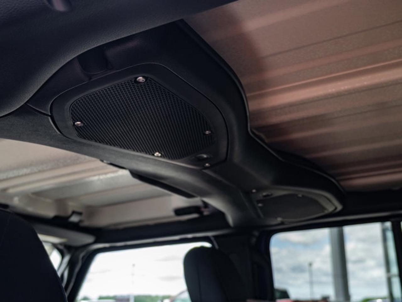 2026 Jeep Wrangler Sahara Photo